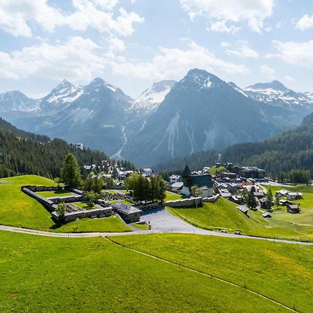 Готель Erzhorn Ароза Екстер'єр фото