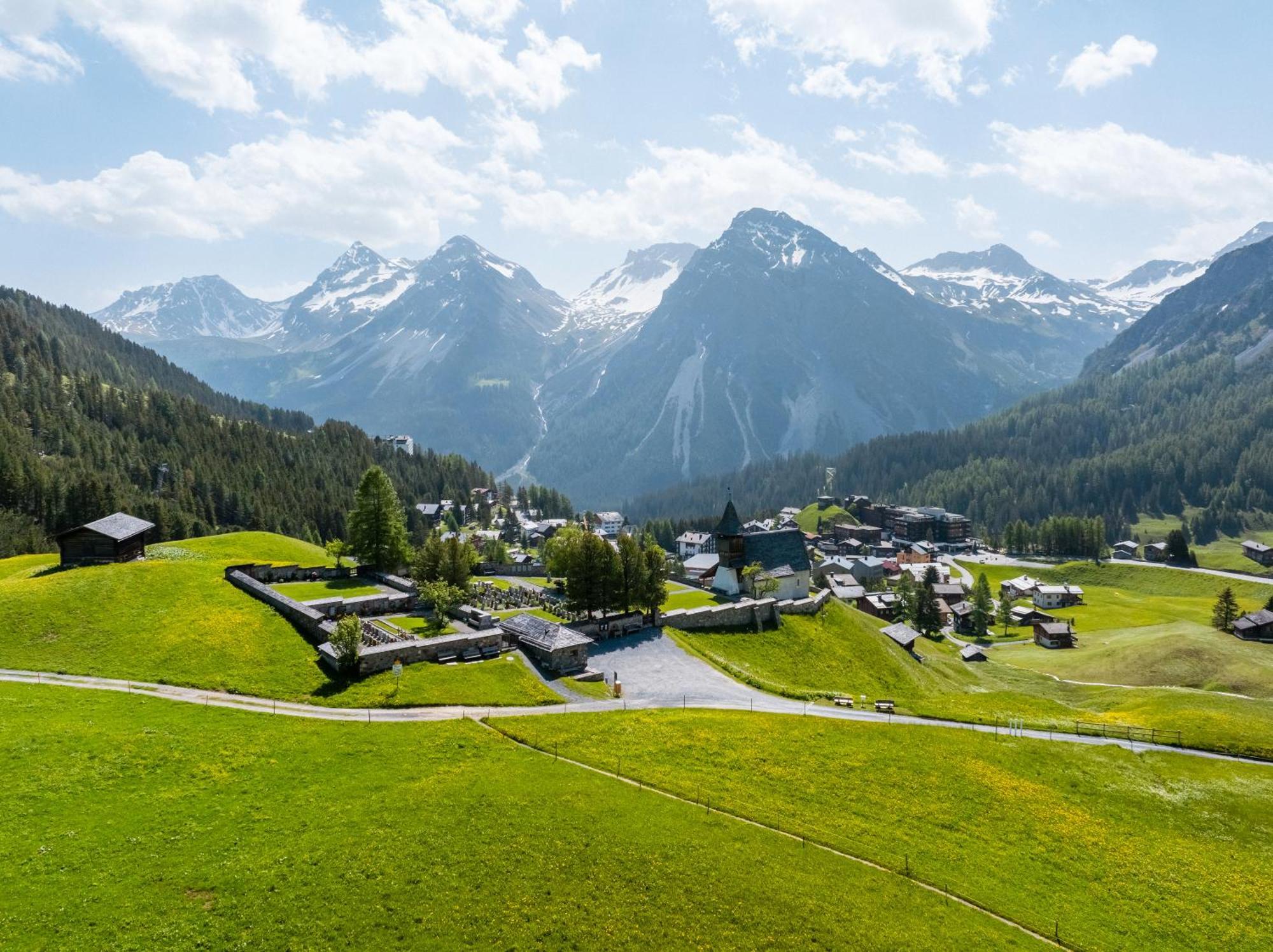 Готель Erzhorn Ароза Екстер'єр фото
